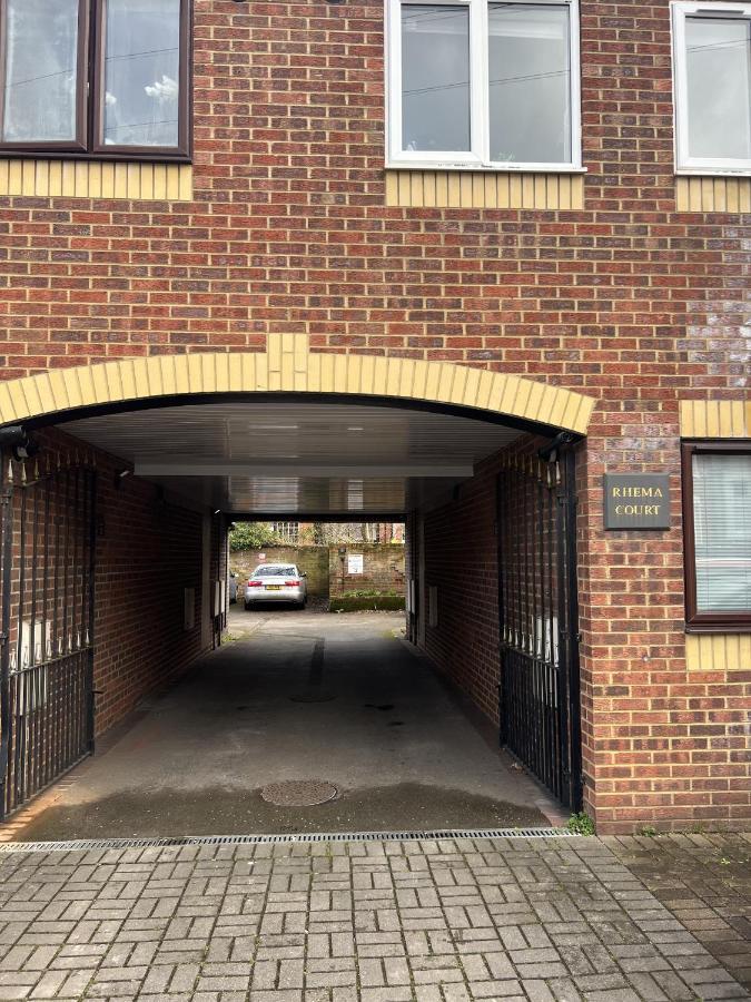 Franklin Suite - Reading City Centre - Free Parking - Close To Station Kültér fotó